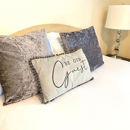 Amazing 2-Bed City Centre Apt With Parking Coventry Esterno foto