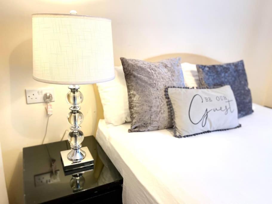 Amazing 2-Bed City Centre Apt With Parking Coventry Esterno foto